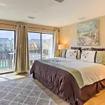 Seaside Panama City Beach Condo With Outdoor Pool!