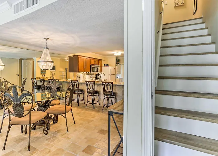 Seaside Panama City Beach Condo With Outdoor Pool!